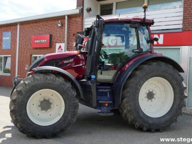 Valtra N155