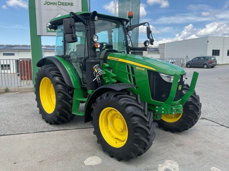 John Deere 5100M
