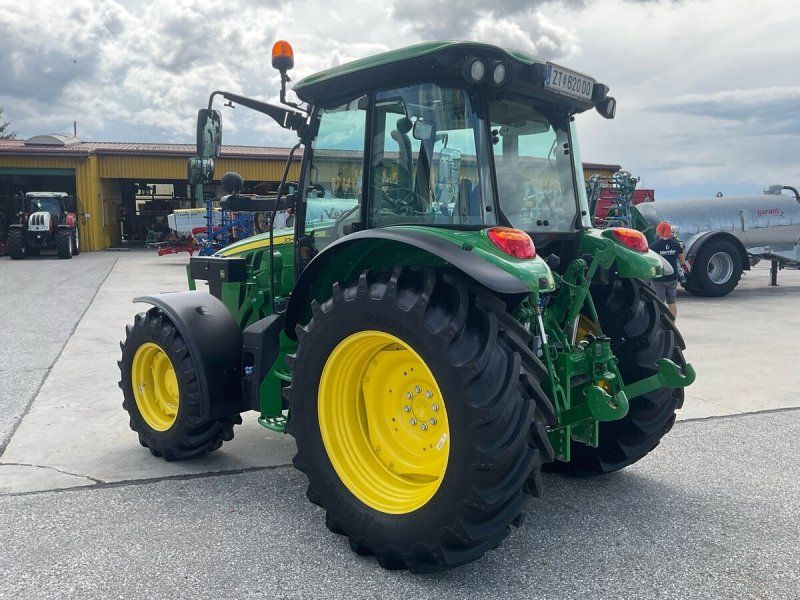 John Deere 5100M