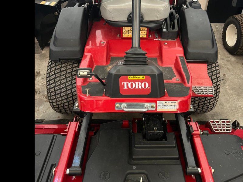 Toro Groundsmaster 3300