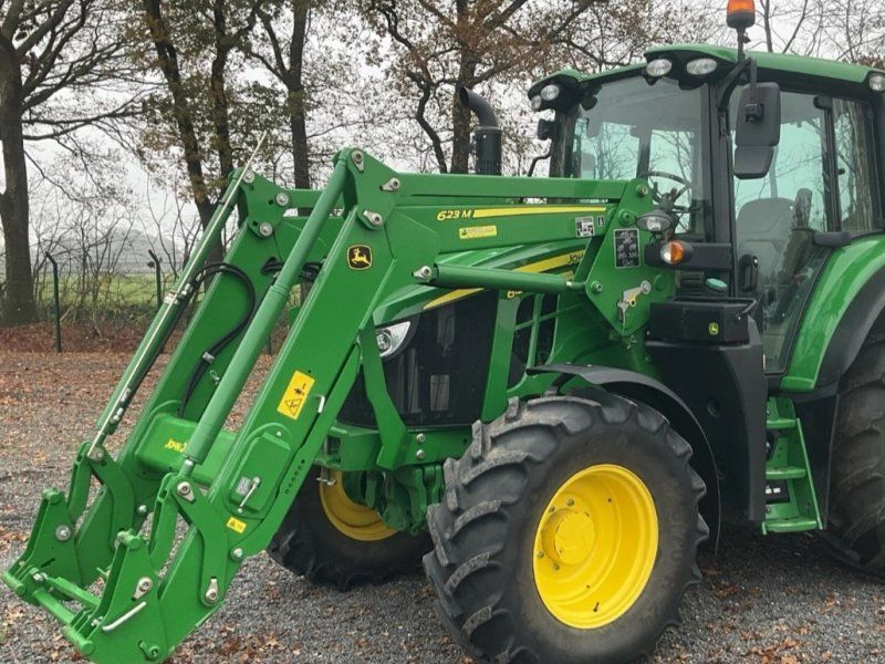 John Deere 6120M