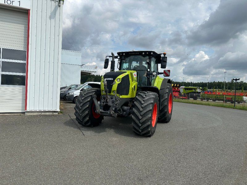 Claas Axion 870