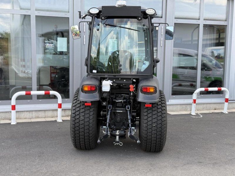 Solis 26 HST Kabine Panther (Black)