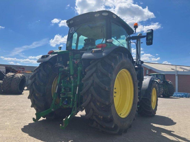 John Deere 6145R