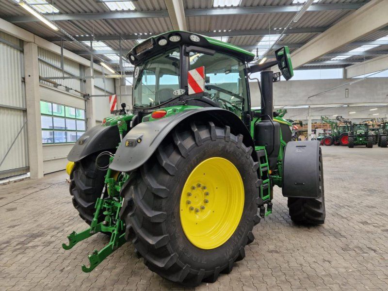John Deere 6R 250