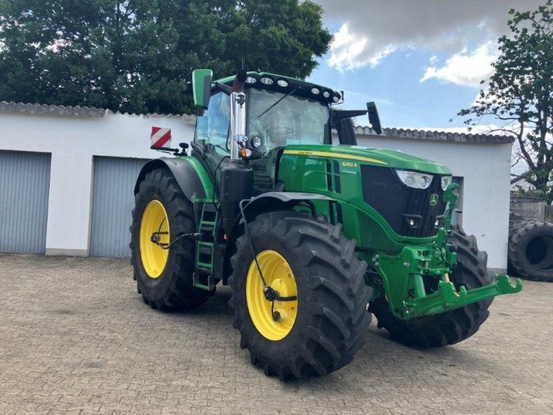 John Deere 6250R