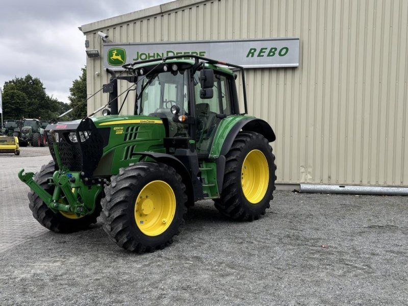 John Deere 6120M