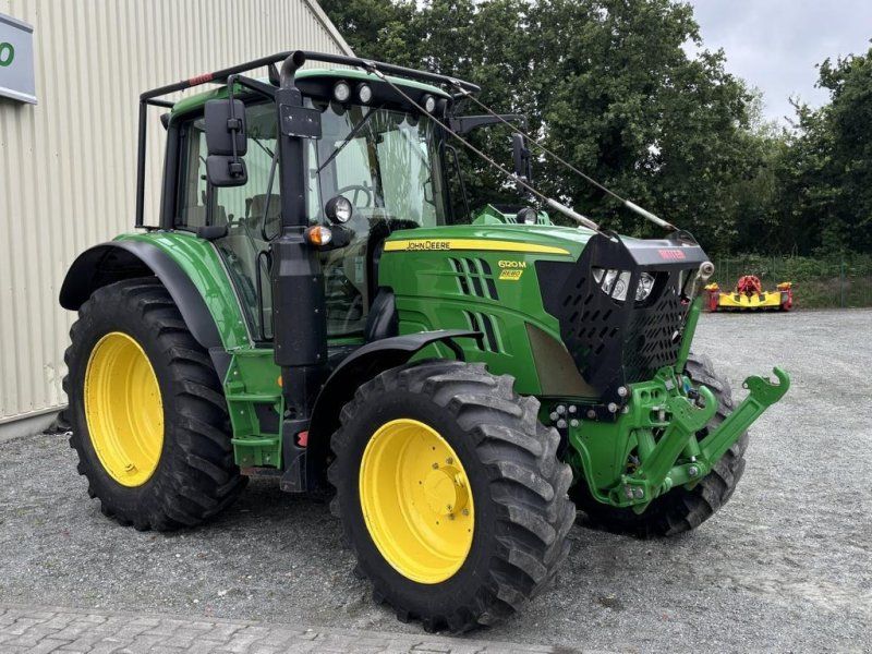 John Deere 6120M