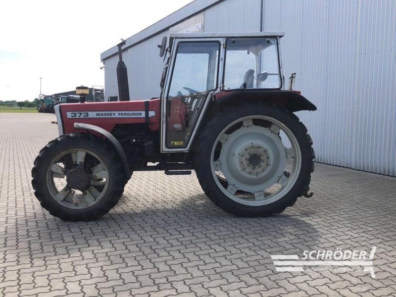 Massey Ferguson 373