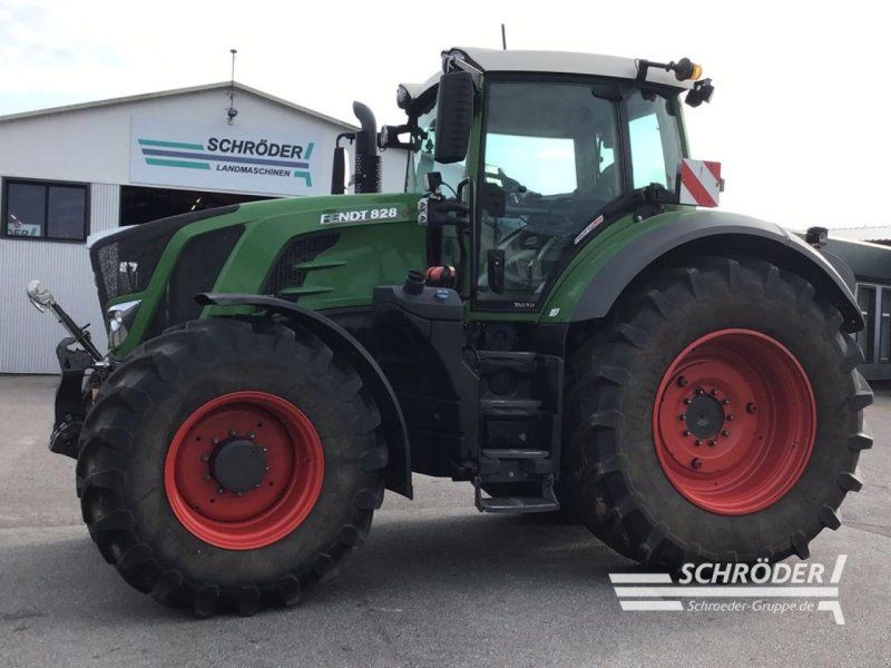 Fendt 828 VARIO S4 PROFI PLUS