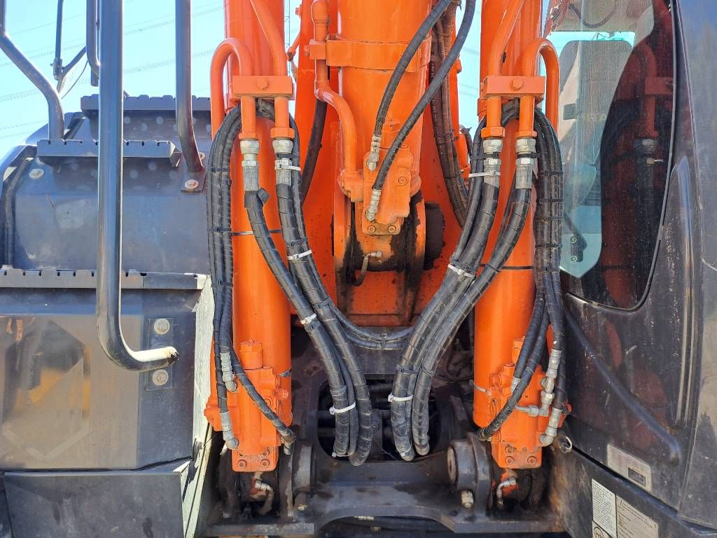 Hitachi ZX 170 W-5 B