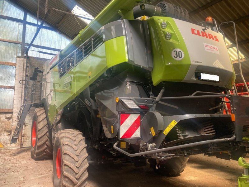 Claas Lexion 6800 mit Vario 930 Schneidwerk