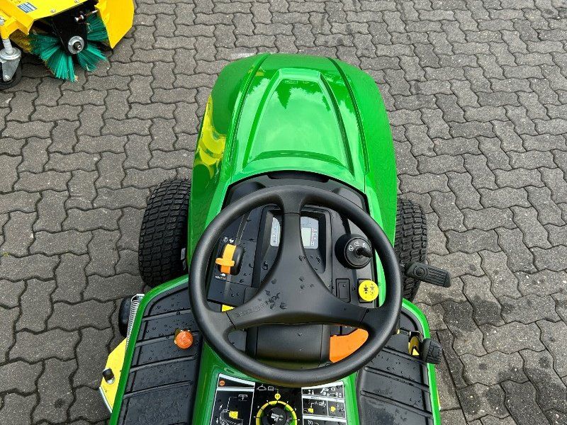 John Deere X590 Feucht