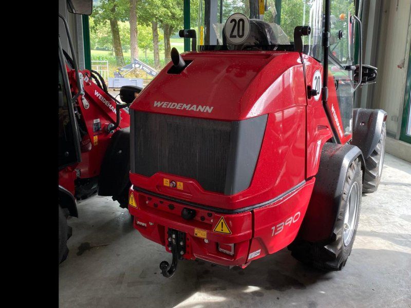 Weidemann 1390