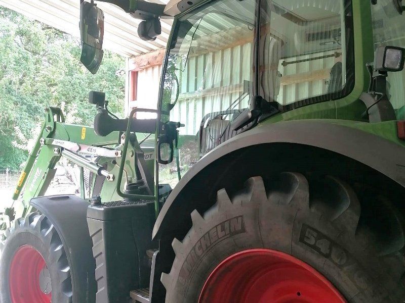 Fendt 310 Vario Power S4 TMS mit Frontlader