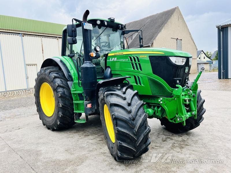 John Deere 6195M