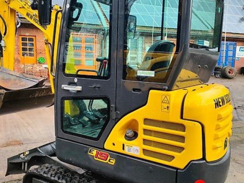 New Holland E19C