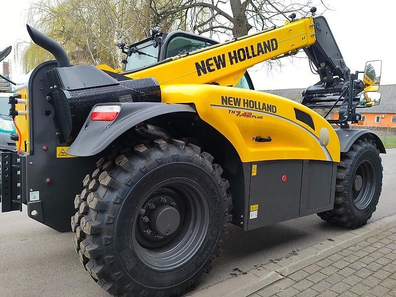 New Holland TH7.42 Plus