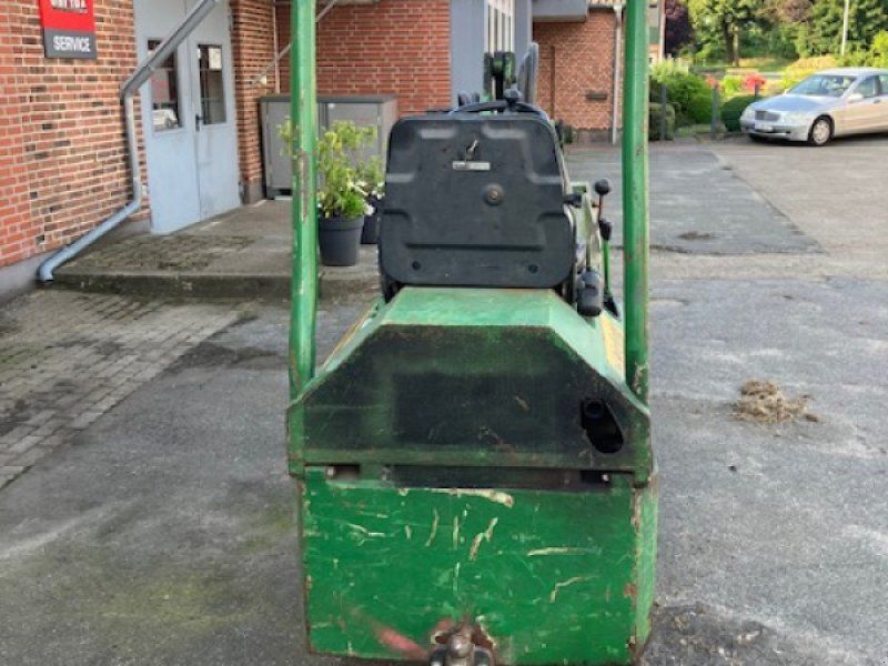 Striegel Uni Hoflader 110 DY