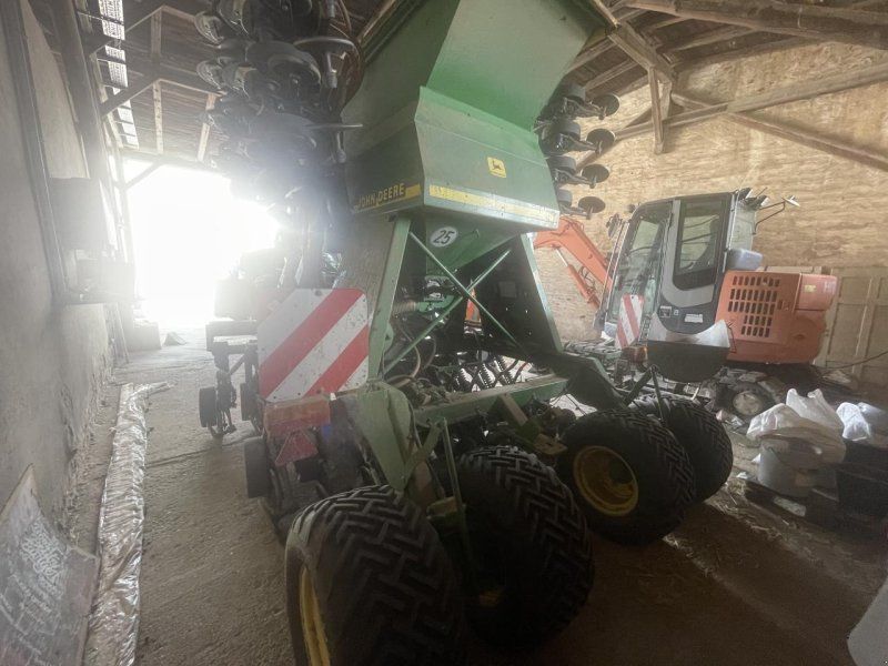 John Deere 750 A