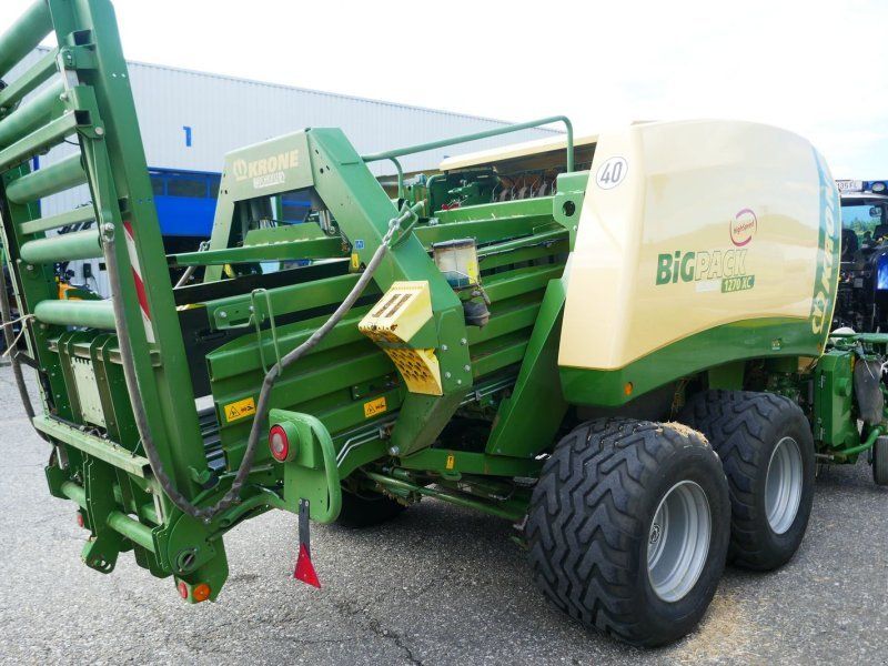 Krone Big Pack 1270 XC + Pre Chop