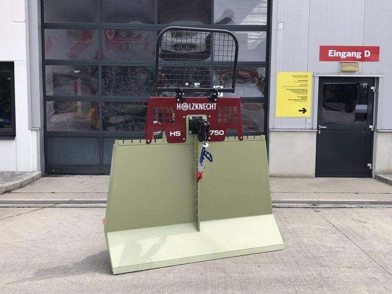 Holzknecht HS 750