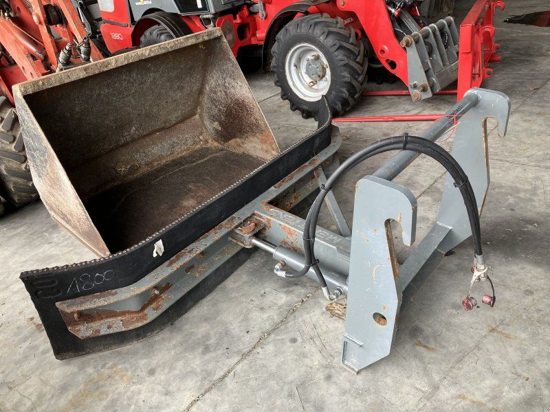 Mehrtens Gummischieber 1800mm hydraulisch