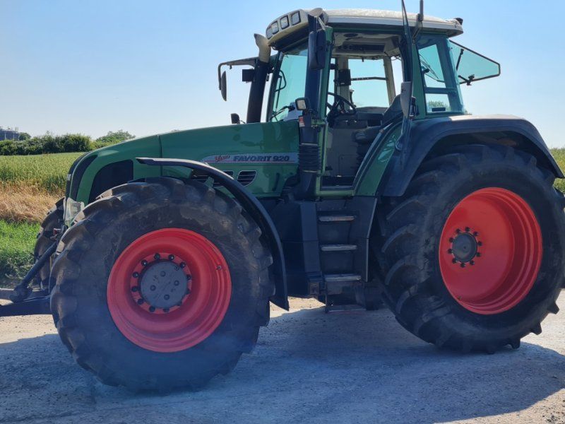 Fendt 920 Vario mit RüFa und FZ