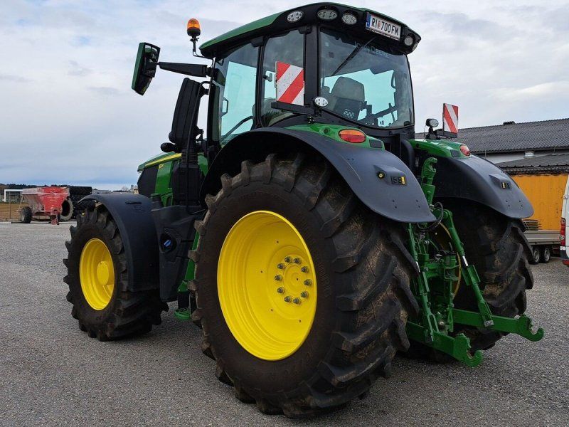 John Deere 6 R 230