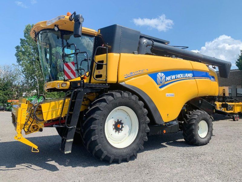 New Holland cx8070