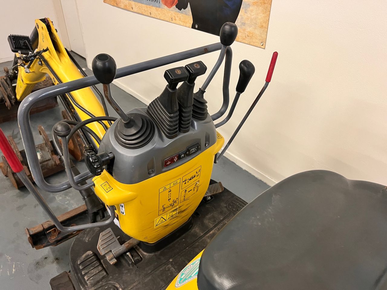 Komatsu PC09-1