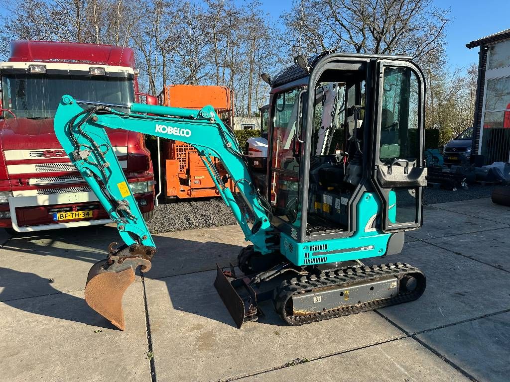 Kobelco SK 17 SR-3 1870 uur