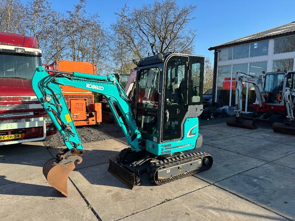 Kobelco SK 17 SR-3 1870 uur