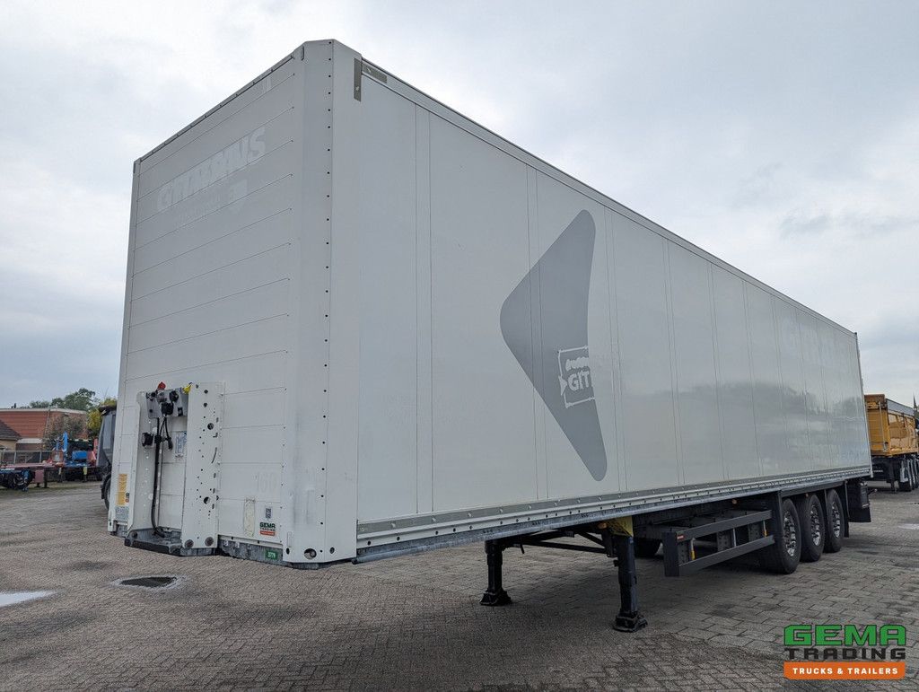 Schmitz Cargobull SCB S3B 3-Achser Schmitz - Geschlossener Aufbau - 2 Liftachsen