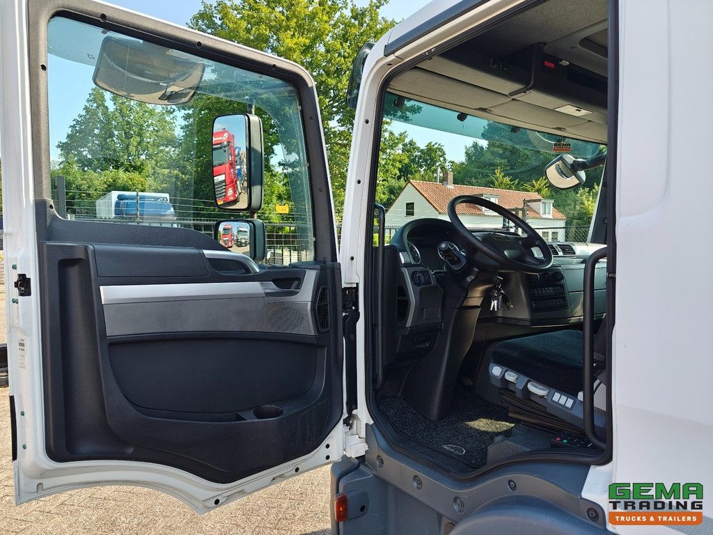 MAN TGL 7.150 4x2 Daycab Euro 6B – 7T – geschlossene Karosserie 5,4 m – elektrisches Rolltor – 242.000 km – 12/2025 TÜV