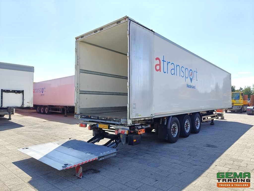 Kögel SKH24 3-Achser SAF – Geschlossene Karosserie – Liftachse – Scheibenbremsen – Hebebühne 2000 kg