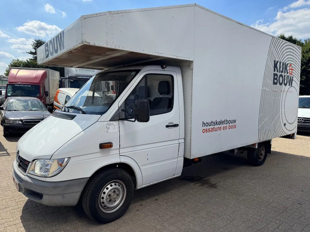 Mercedes-Benz Sprinter 311 **BAKWAGEN-BOX-ONLY118,000KM**