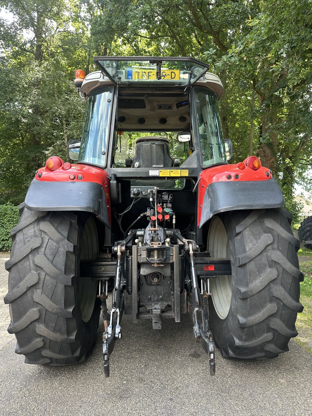 Massey Ferguson 5460 Dyna 4