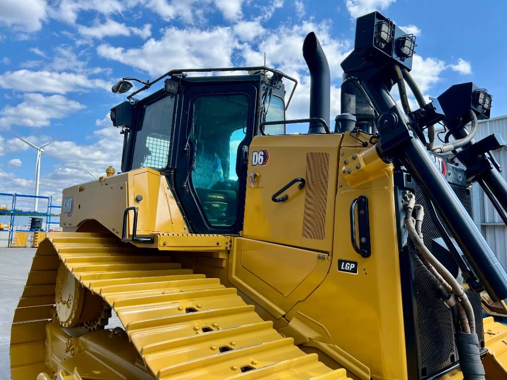 CAT D6 LGP with CE