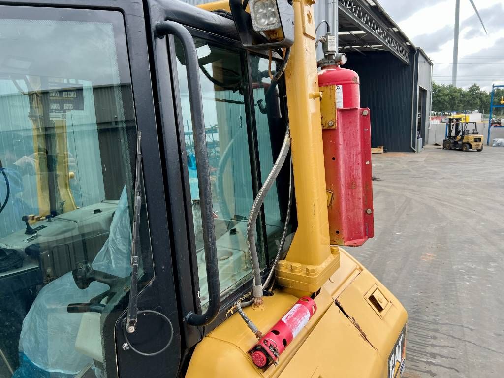 CAT D6N LGP