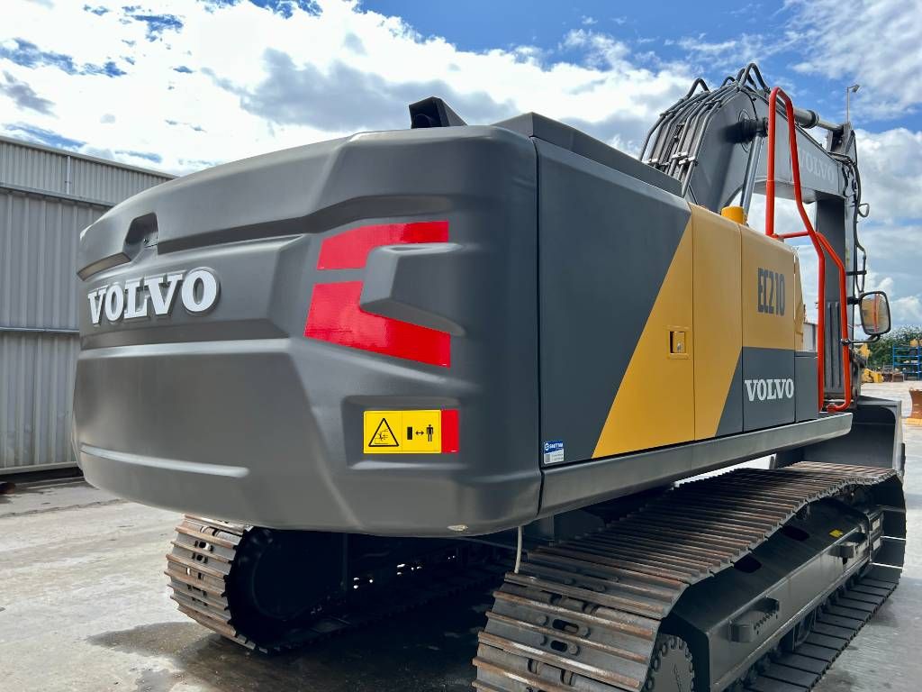 Volvo EC210
