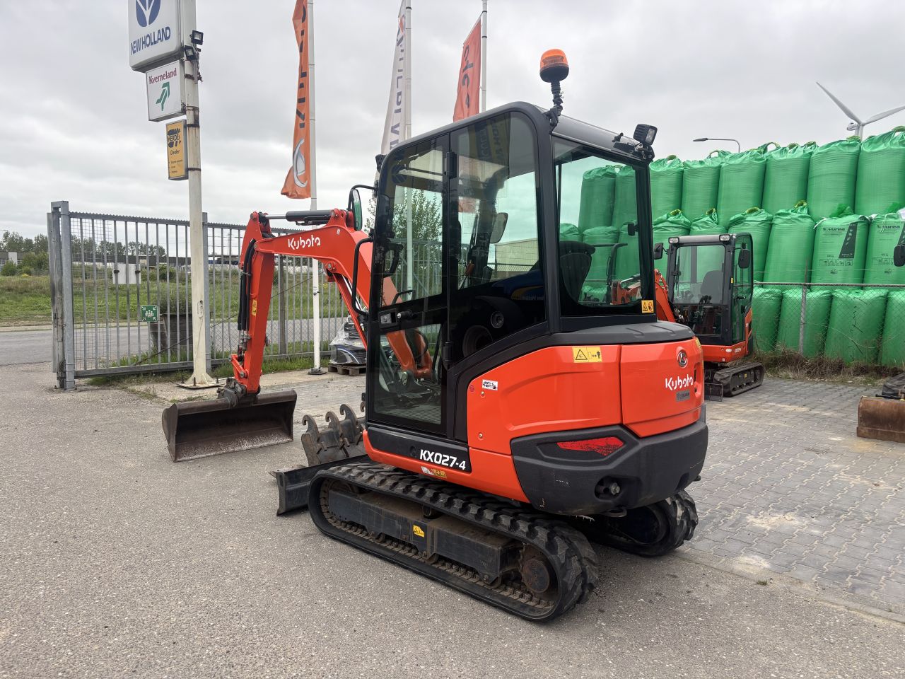 Kubota KX027-4