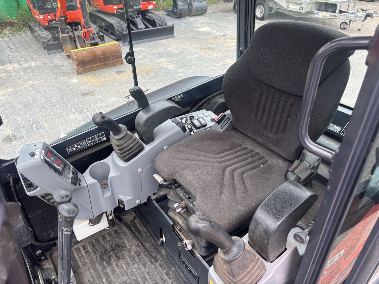 Kubota KX027-4