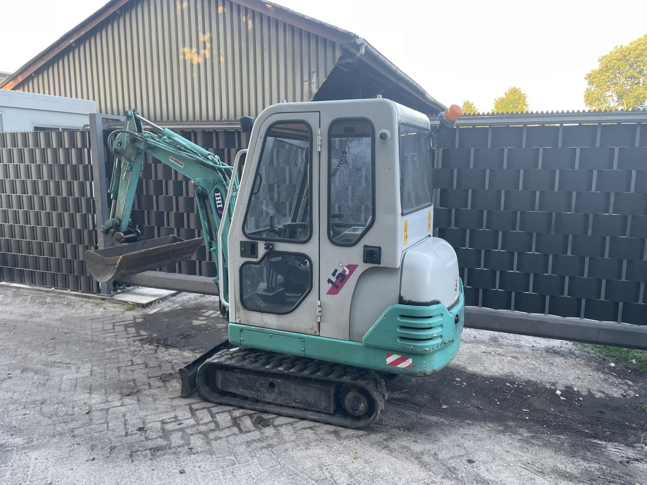 Graafmachine ihi 15J kubota bobcat hitachi yanmar