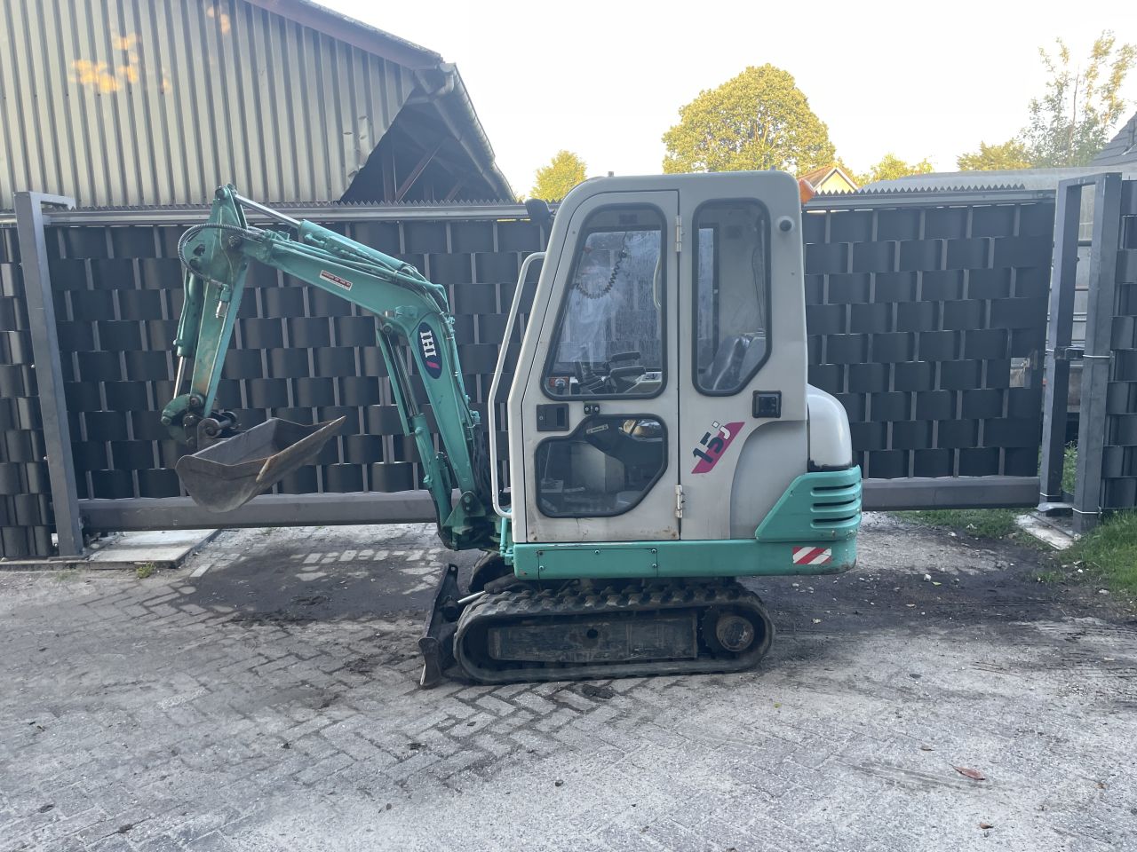 Graafmachine ihi 15J kubota bobcat hitachi yanmar