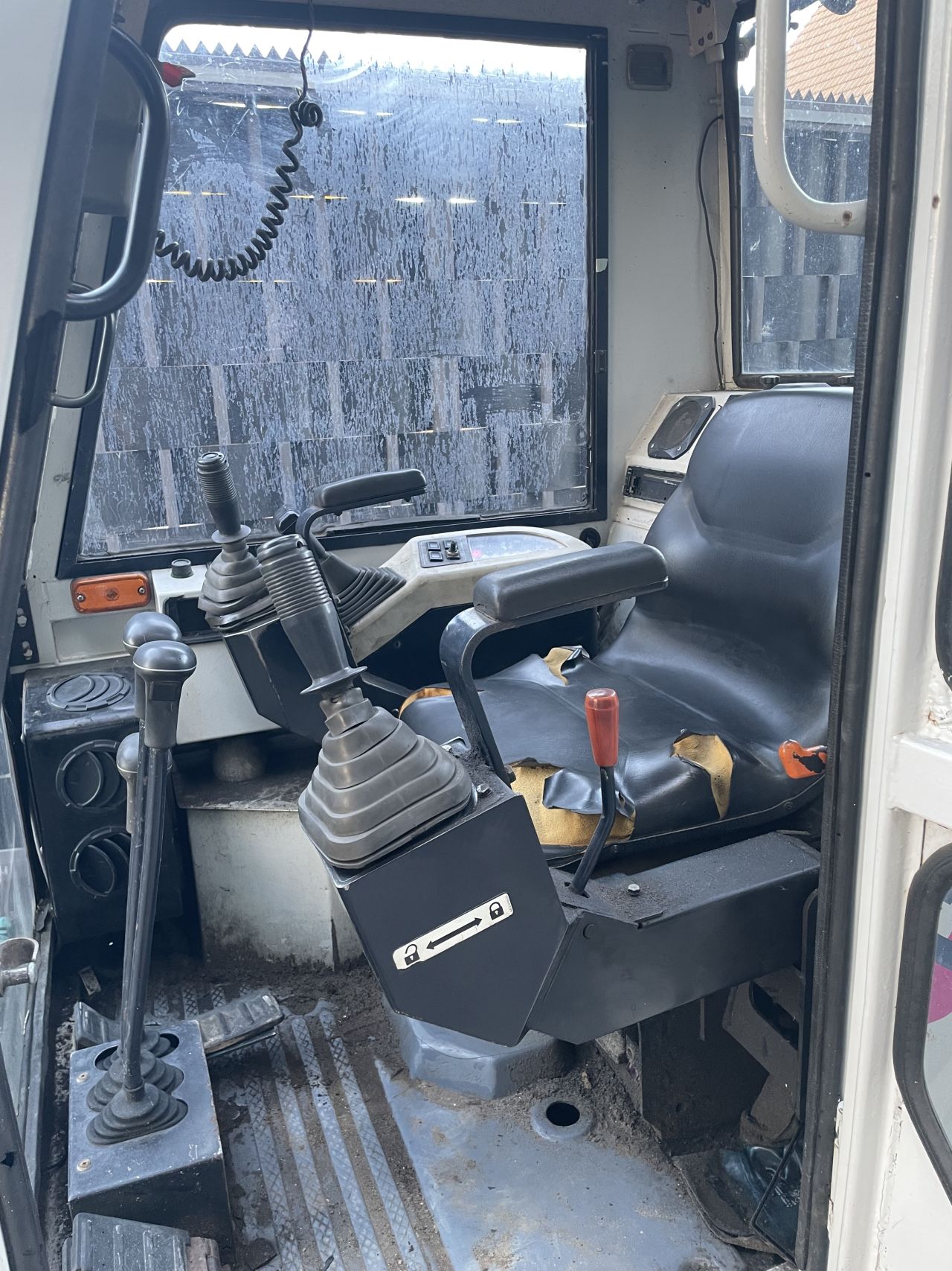 Graafmachine ihi 15J kubota bobcat hitachi yanmar