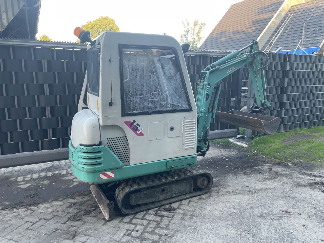 Graafmachine ihi 15J kubota bobcat hitachi yanmar