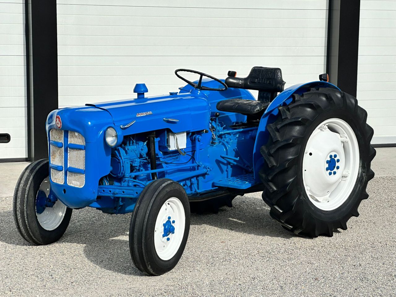TE KOOP: zeer nette FORD DEXTA