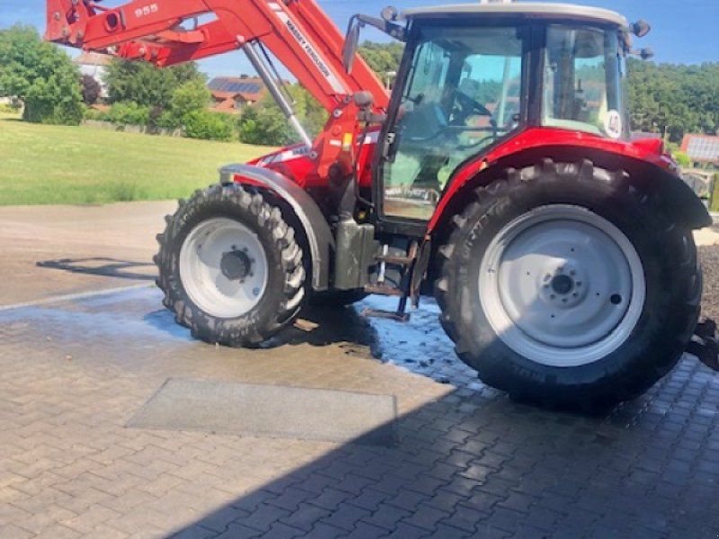 Massey Ferguson 5455