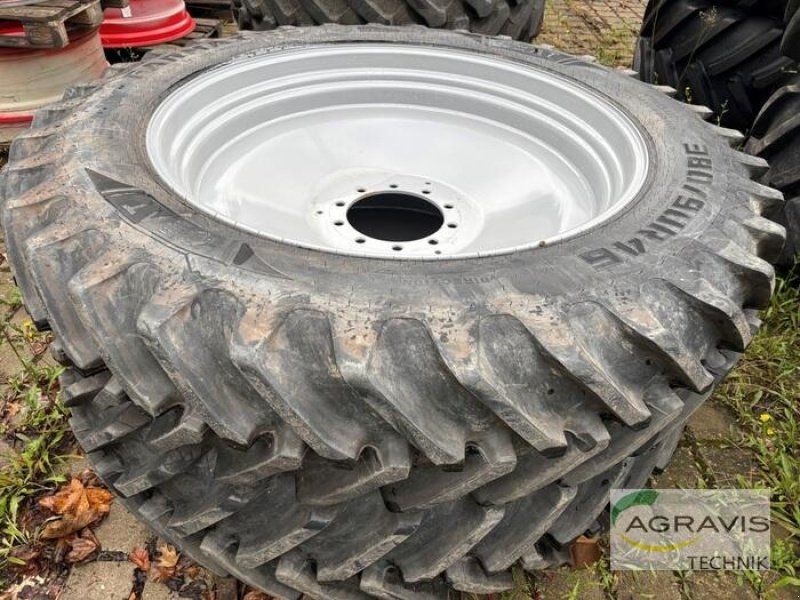 BKT 380/90R46